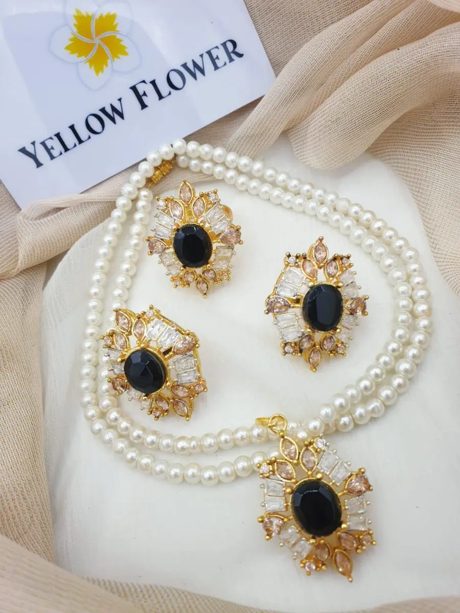 Manjoos Locket Set With Ring - Image 9