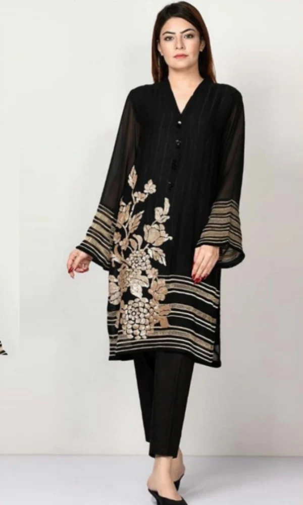 Casual Gharara Attire | Pakistani fashion casual, Pakistani fashion,  Pakistani dress design