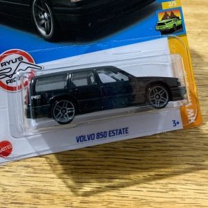 Hot Wheels 2020 Hw Race Day Volvo 850 Estate Diecast Model