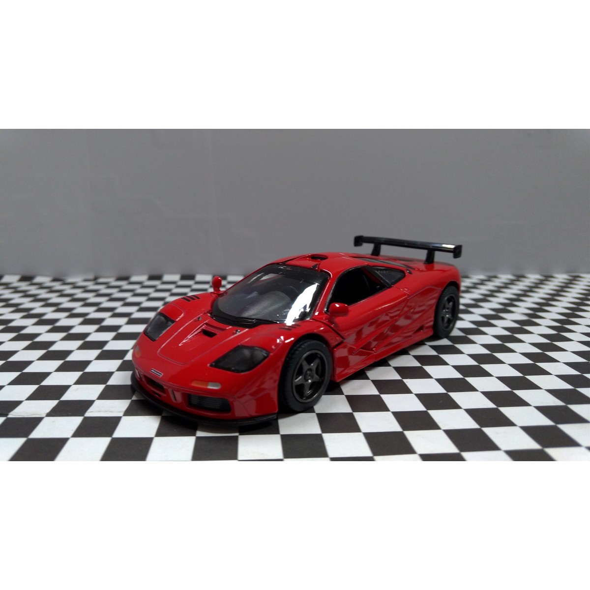 Kinsmart 1995 McLaren F1 GTR 134 Diecast Model Toy Car KT5411D- 5 inches