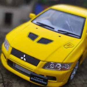 Kinsmart Mitsubishii Lancerr Evolution VII Diecast Model - 5 inches