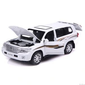 Land Cruiser V8 132 scale Diecast Model