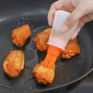 Portable Silicone Barbecue & Baking Oil Bottle With Brush Grill