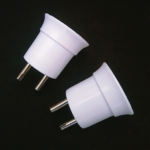 2Pcs B22 LED Light Male Sochet Base Type to AC Power 220V EU