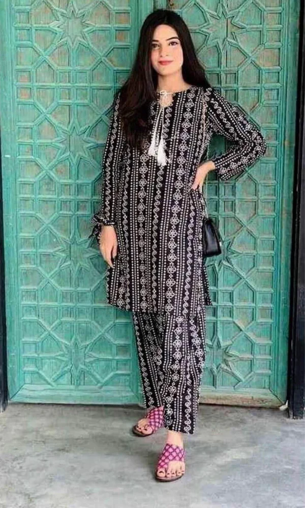 Chunri -2PC Lawn Digital Printed Shirt With Digital Printed Trouser - Image 2